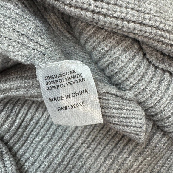 Superdown Cropped Sweater Size Small Heather Gray Boat Neck Ribbed Knit Pullover - Picture 12 of 14
